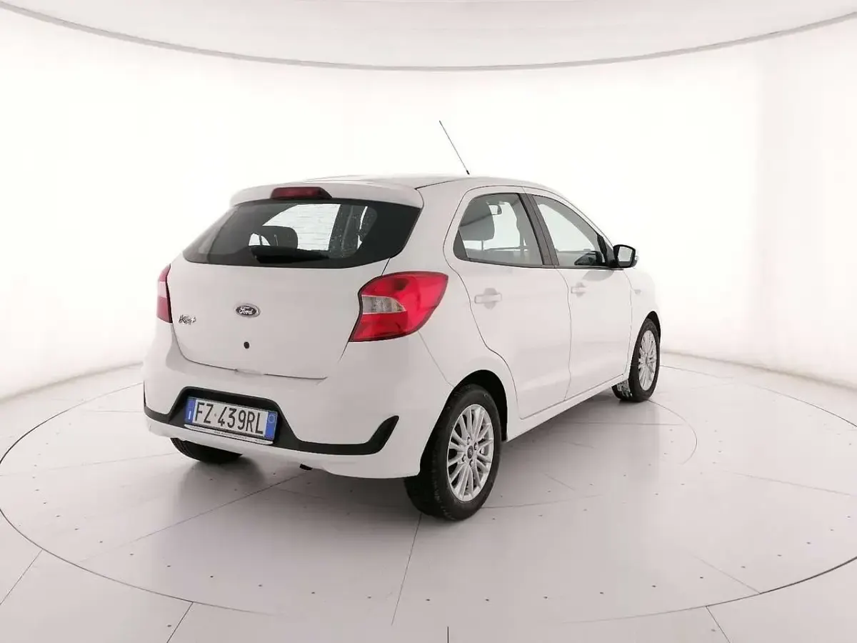 Usata Ford Ka Ultimate 86 CV (63 kW) 2019 Grigio Berlina