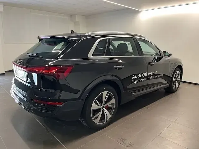 Usata Audi Q8 e-tron Advanced Plus 300 kW (408 CV) 2023 Nero SUV