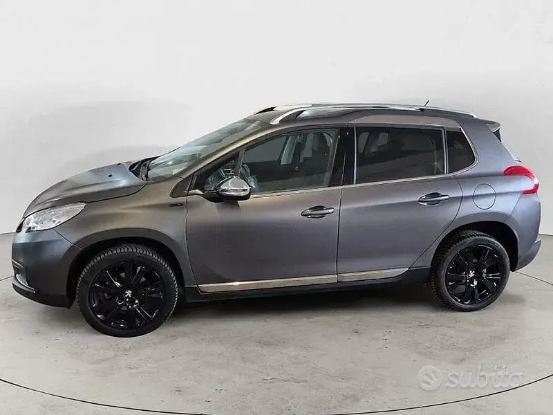 Usata Peugeot 2008 Allure 120 CV (88 kW) 2016 Grigio SUV