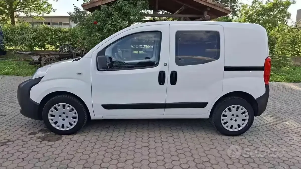 Usata Fiat Fiorino 75 CV (55 kW) 2011 Bianco Monovolume