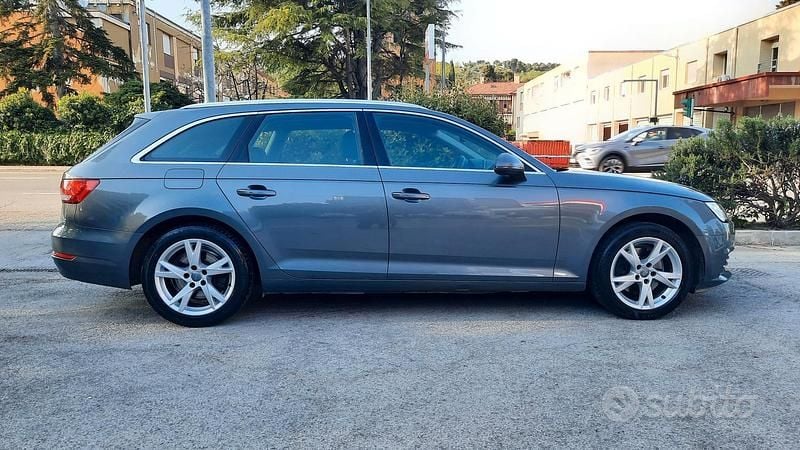 Usata Audi A4 Sport 150 CV (110 kW) 2018 Grigio Station wagon