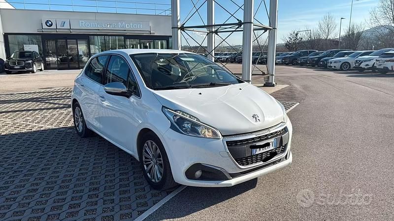 Usata Peugeot 208 Allure 82 CV (60 kW) 2019 Bianco Utilitaria