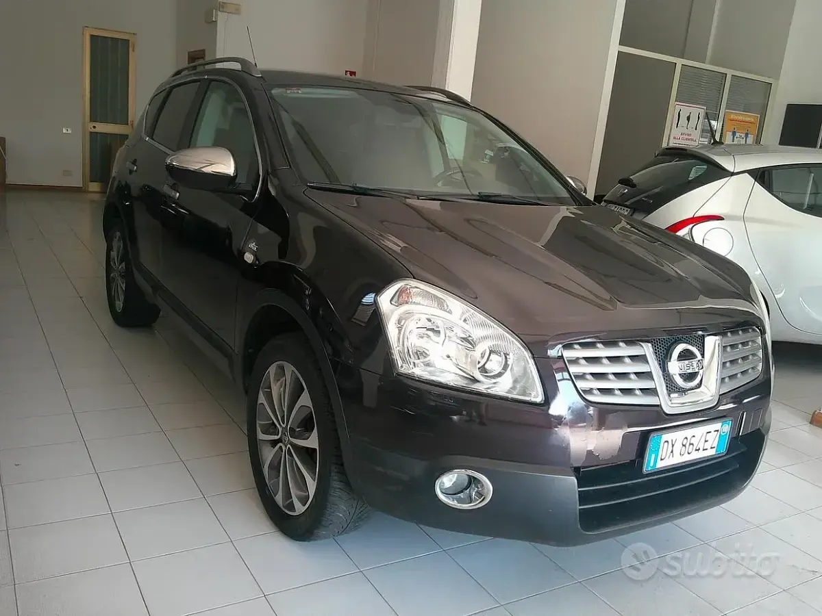 Usata Nissan Qashqai Visia 106 CV (77 kW) 2010 Nero SUV