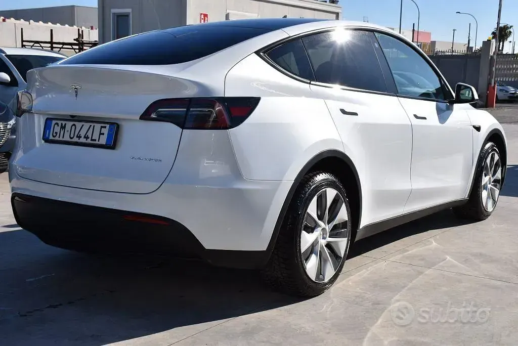 Usata Tesla Model Y Long Range AWD 152 kW (208 CV) 2022 Bianco SUV