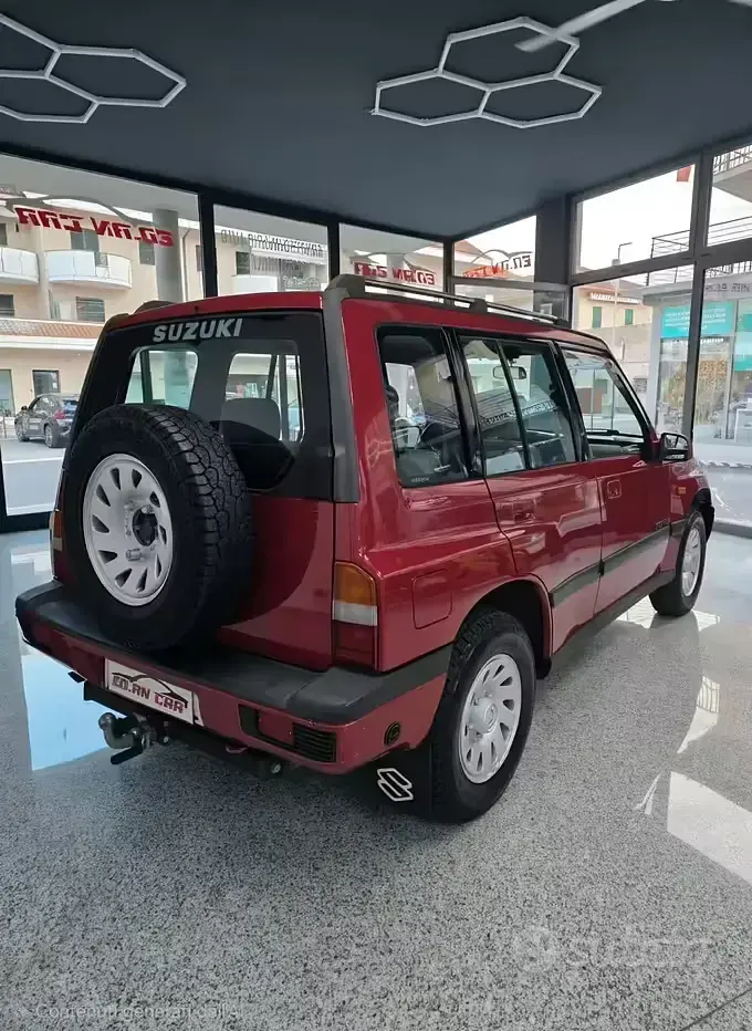 Usata Suzuki Vitara 96 CV (70 kW) 1995 Rosso Station wagon
