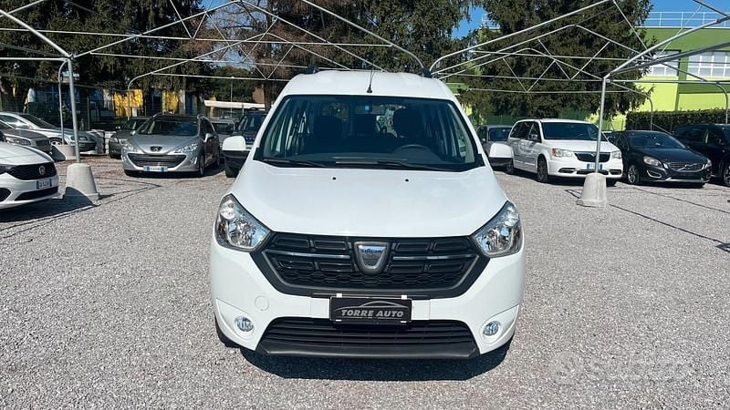 Usata Dacia Dokker Comfort 90 CV (66 kW) 2018 Bianco Monovolume