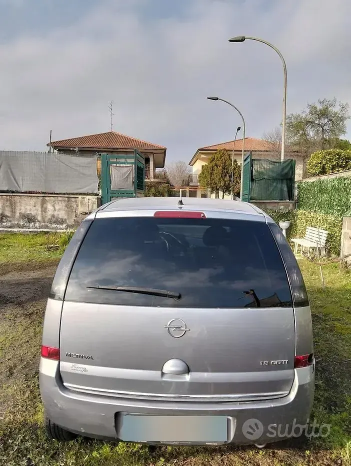Usata Opel Meriva 75 CV (55 kW) 2006 Grigio Monovolume