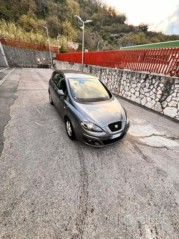 Usata Seat Altea 90 CV (66 kW) 2011 Monovolume