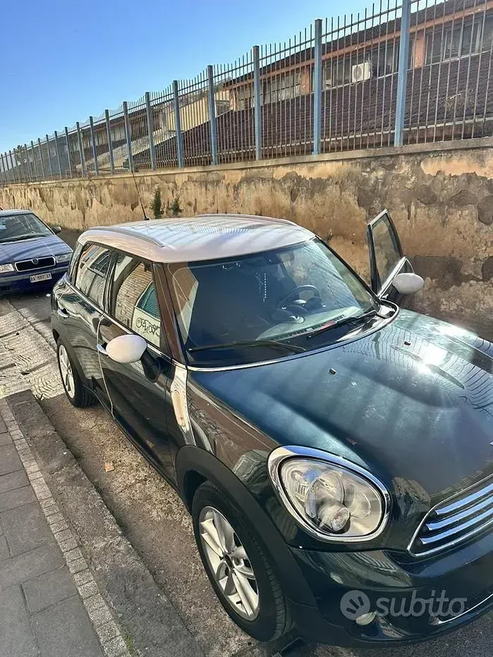 Usata Mini Countryman 122 CV (89 kW) 2016 Verde SUV