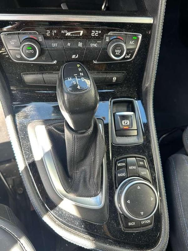 Begagnad BMW 220 M Sport 190 HK (139 kW) 2014 Svart Minibuss