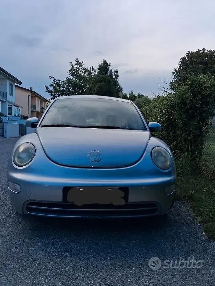 Usata VW New Beetle Style 101 CV (74 kW) 2003 Argento Utilitaria