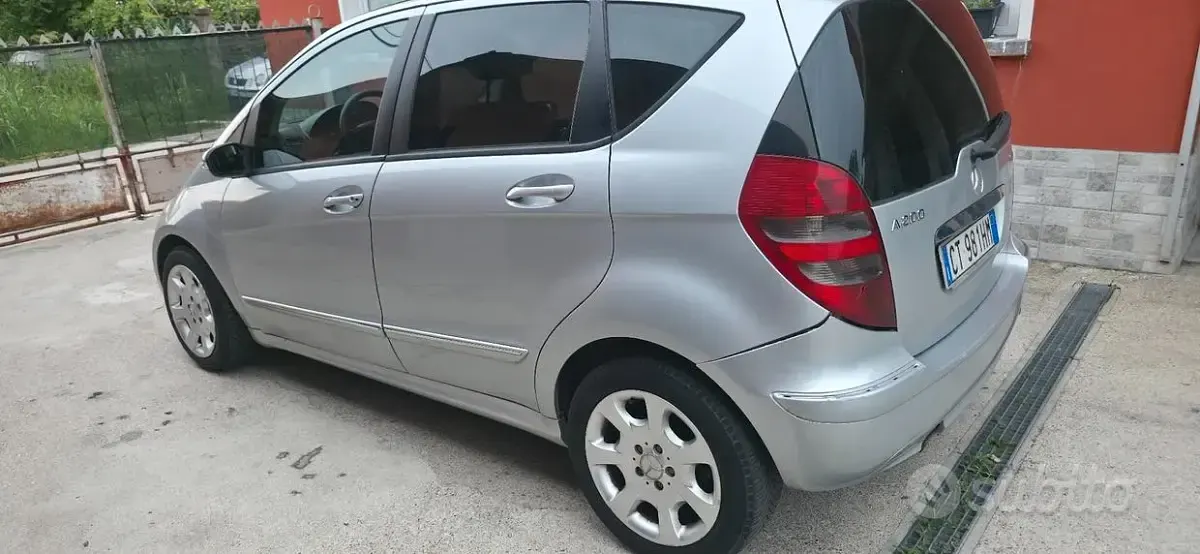 Usata Mercedes A200 Avantgarde 140 CV (102 kW) 2005 Grigio Berlina
