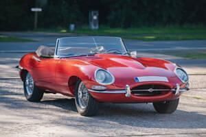 Usata Jaguar E-Type 269 CV (197 kW) 1963 Rosso Cabrio