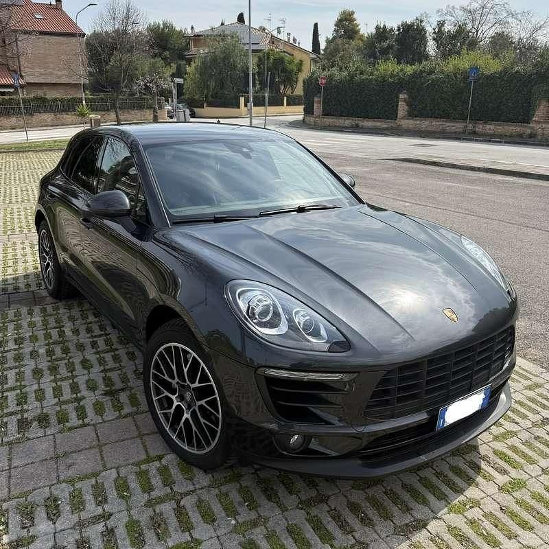 Usata Porsche Macan 250 CV (183 kW) 2017 Grigio SUV