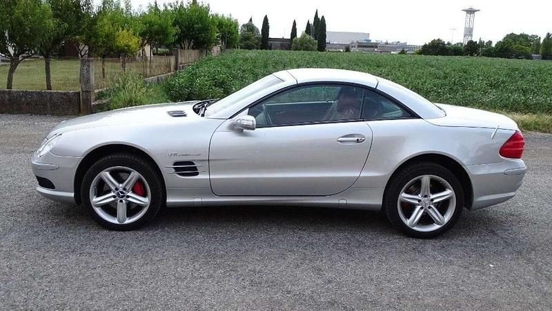 Usata Mercedes SL500 Elegance 306 CV (225 kW) 2004 Grigio metallizzato Cabrio