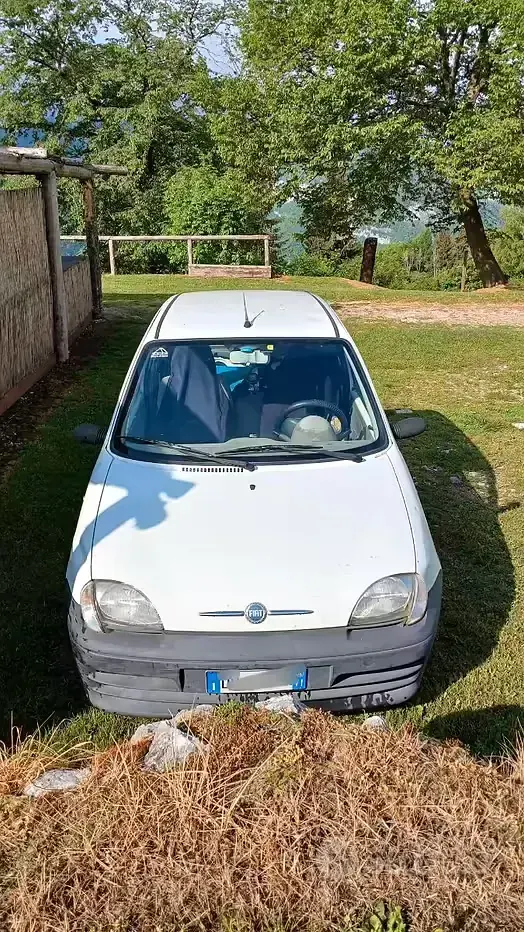 Usata Fiat 600 54 CV (39 kW) 2006 Bianco Utilitaria