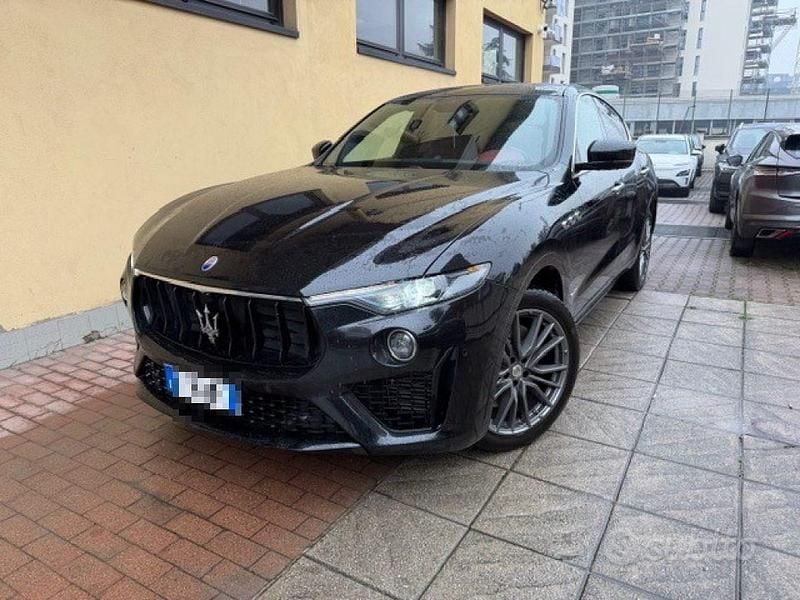 Usata Maserati Levante 275 CV (202 kW) 2019 Nero SUV