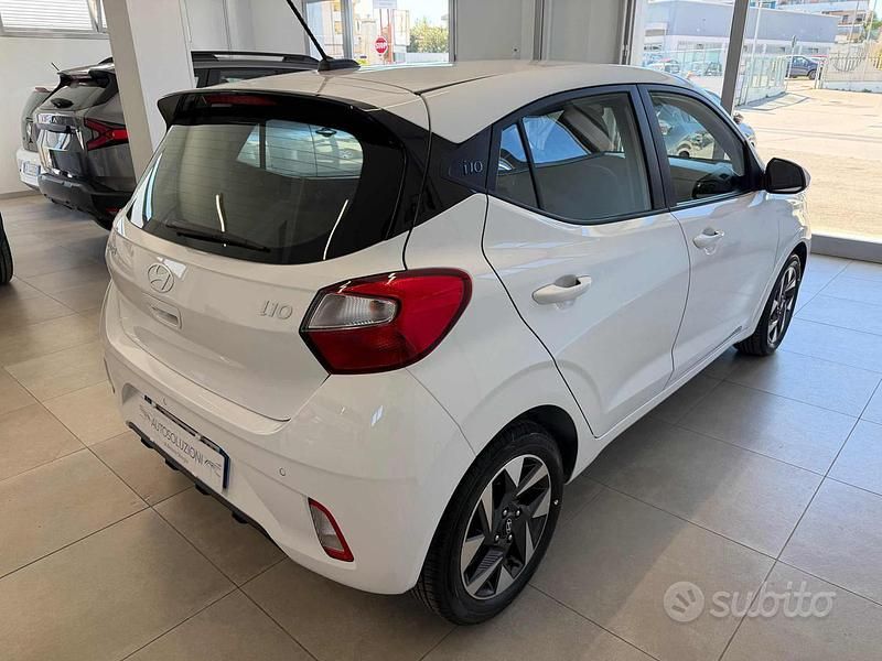 Nuova Hyundai i10 63 CV (46 kW) 2025 Bianco Utilitaria