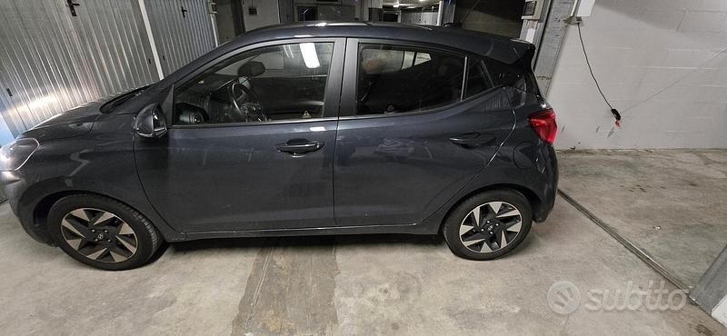Usata Hyundai i10 Prime 67 CV (49 kW) 2023 Blu Utilitaria