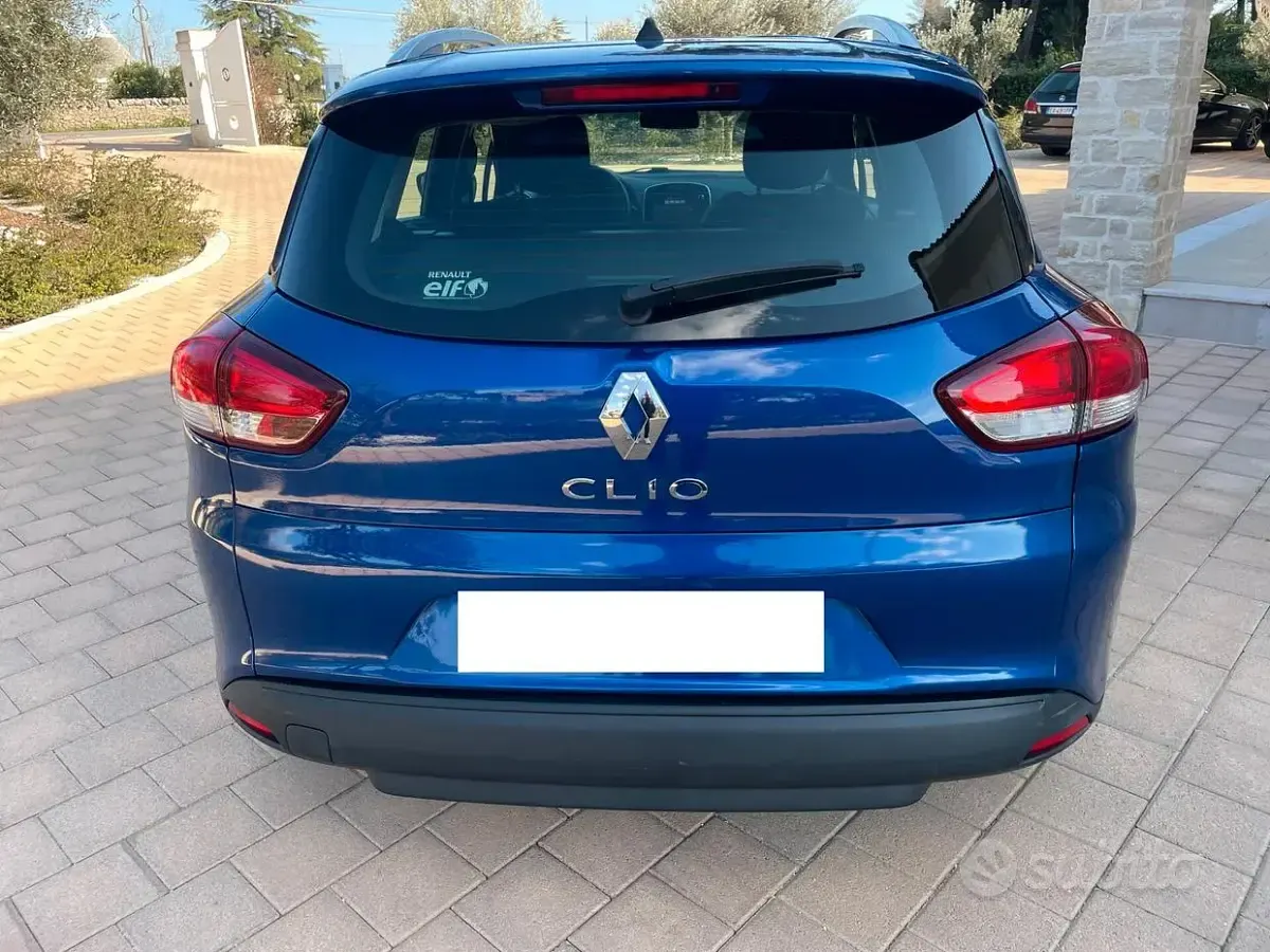 Usata Renault Clio GrandTour Business 75 CV (55 kW) 2018 Blu Station wagon