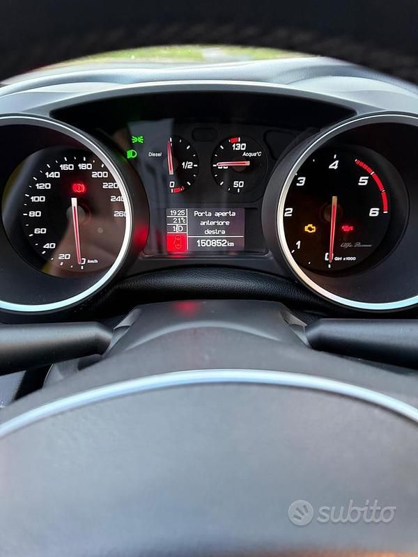 Usata Alfa Romeo Giulietta 120 CV (88 kW) 2018 Grigio Utilitaria