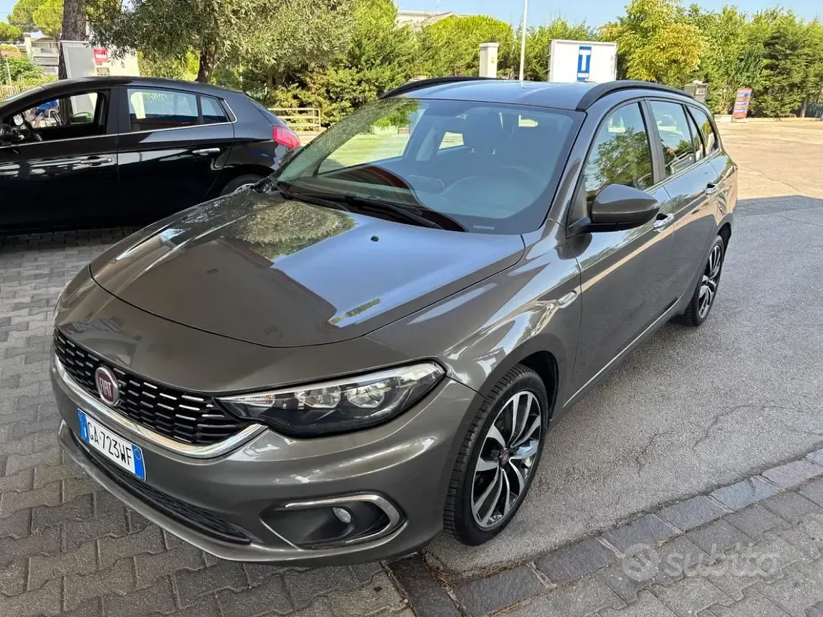 Usata Fiat Tipo Mirror 120 CV (88 kW) 2020 Grigio Station wagon
