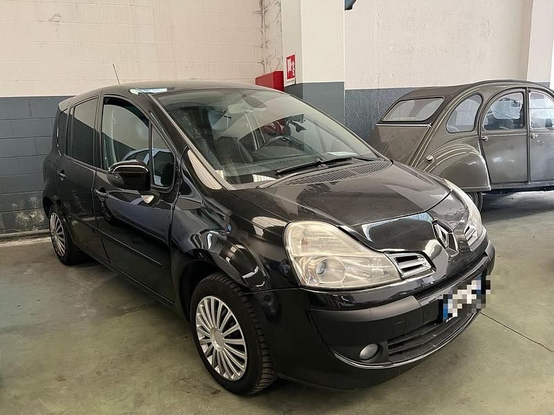 Usata Renault Grand Modus 100 CV (73 kW) 2011 Nero Monovolume