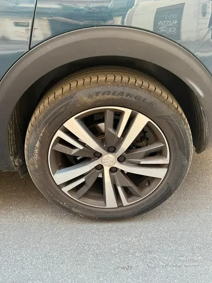 Usata Peugeot 3008 131 CV (96 kW) 2022 Bluazzurro SUV