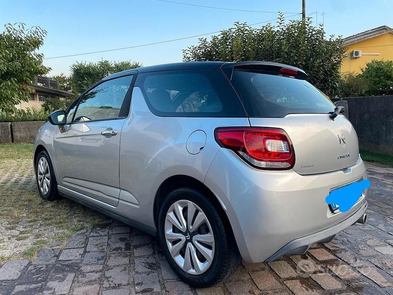 Usata Citroën DS3 68 CV (50 kW) 2011 Grigio Berlina