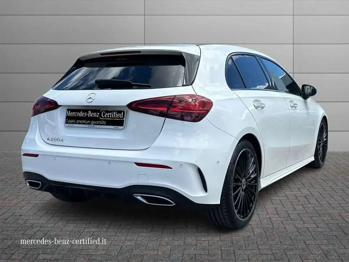 Usata Mercedes A200 AMG Line Premium Plus 150 CV (110 kW) 2024 Bianco Berlina