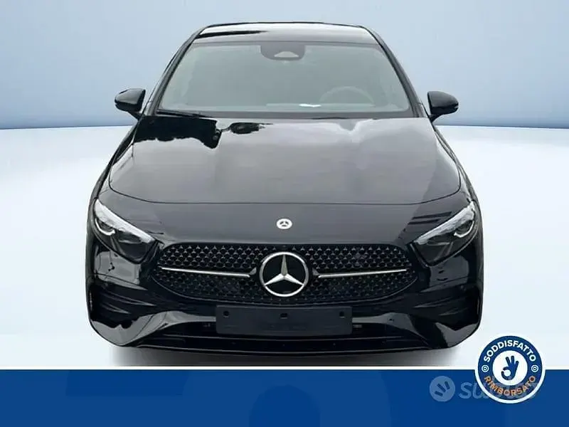 Nuova Mercedes A180 AMG 2026 Nero Berlina