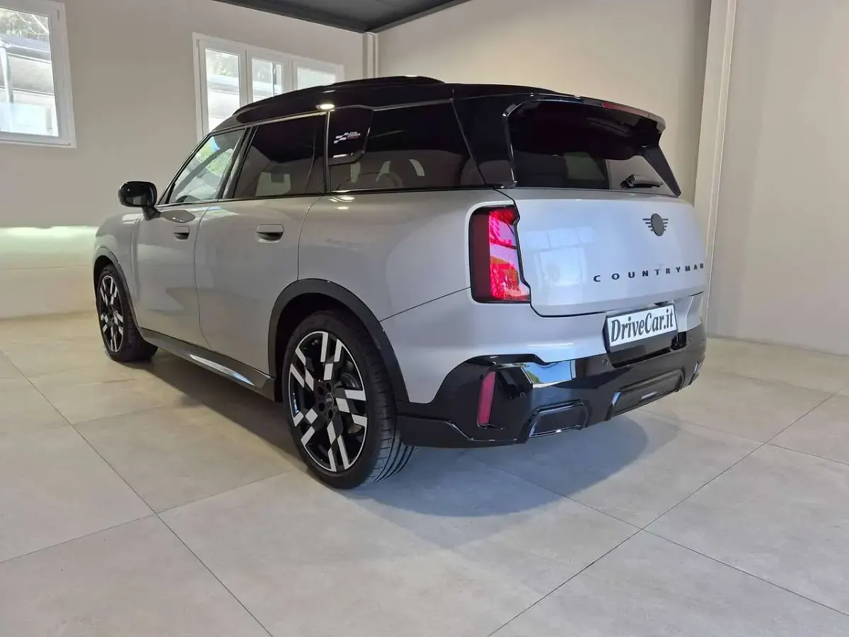 Usata Mini John Cooper Works Countryman 170 CV (125 kW) 2025 Grigio melting silver met. SUV