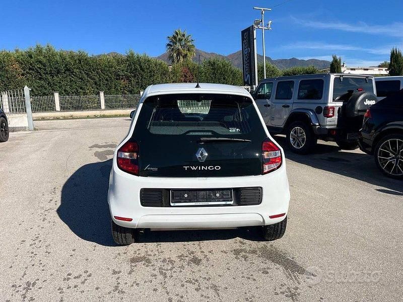 Usata Renault Twingo Dynamique 69 CV (50 kW) 2016 Bianco Utilitaria