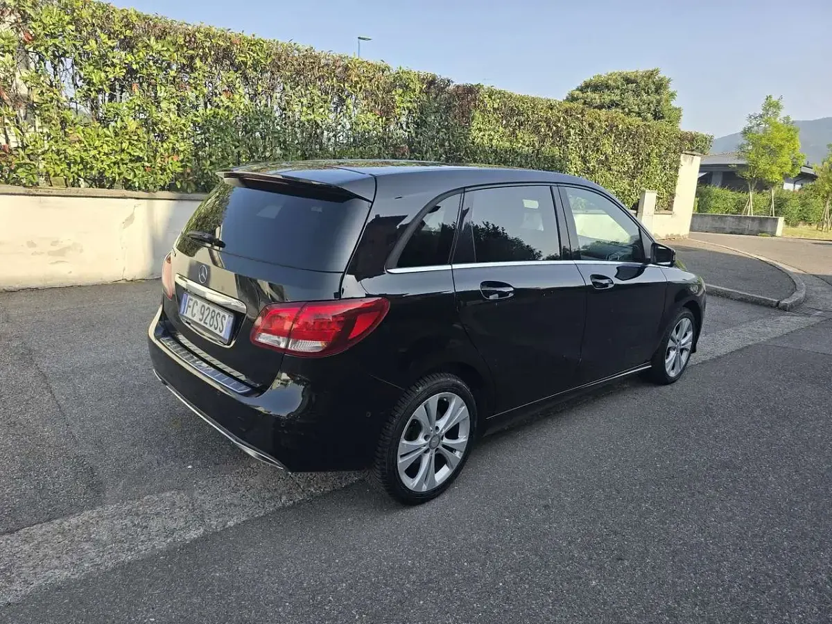 Usata Mercedes B180 109 CV (80 kW) 2017 Other Utilitaria