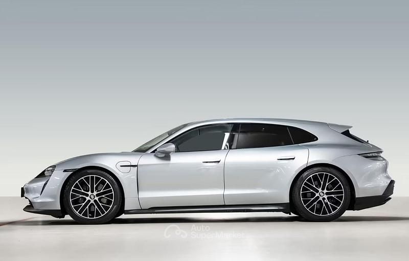 Usata Porsche Taycan Sport Turismo 119 kW (163 CV) 2024 Argento Station wagon