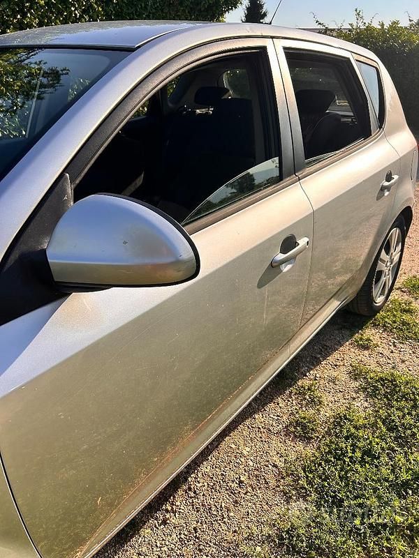 Usata Kia Ceed 2008 Grigio Utilitaria