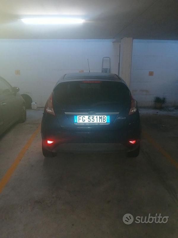 Usata Ford Fiesta 2016 Blu Berlina