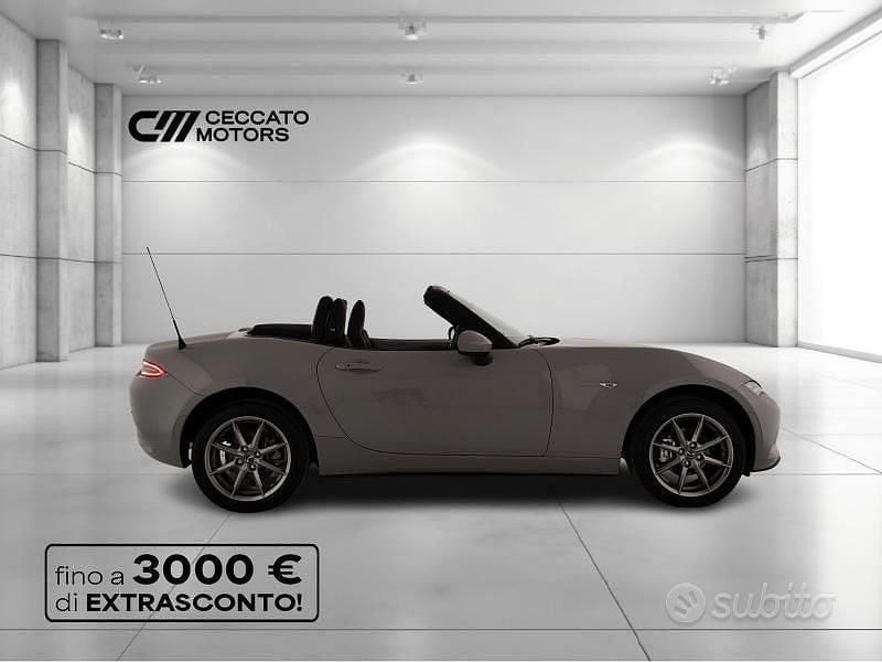 Usata Mazda MX5 Exclusive-Line 132 CV (97 kW) 2025 Grigio Cabrio
