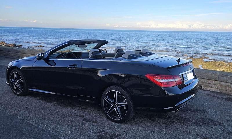 Usata Mercedes E250 Executive 204 CV (150 kW) 2011 Nero Cabrio