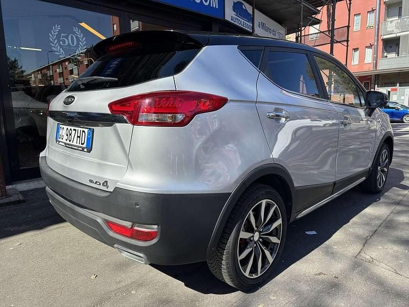 Usata EVO Evo 4 114 CV (83 kW) 2021 Tetto a contrasto nero SUV