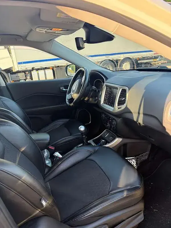Usata Jeep Compass Longitude 140 CV (102 kW) 2019 Bianco SUV