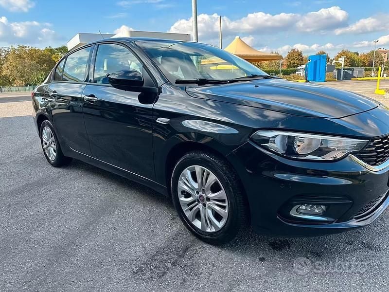 Usata Fiat Tipo 2017 Nero Berlina