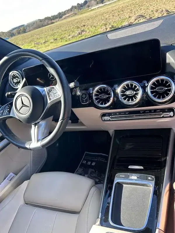 Usata Mercedes B180 Advanced Plus 116 CV (85 kW) 2023 Grigio Utilitaria