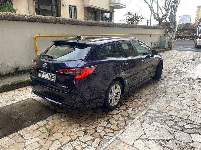 Usata Toyota Corolla Active 98 CV (72 kW) 2021 Blu Station wagon