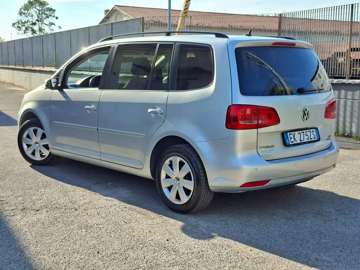 Usata VW Touran Highline 150 CV (110 kW) 2012 Argento Monovolume
