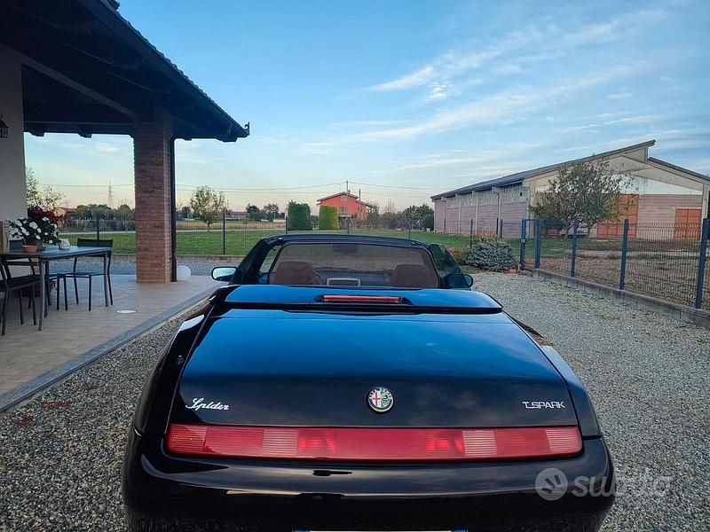 Usata Alfa Romeo Spider 1995 Nero Cabrio