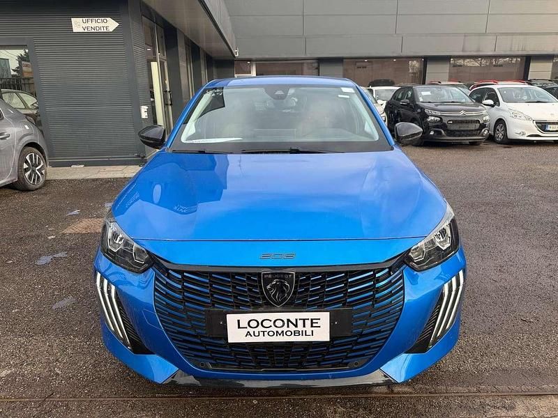 Usata Peugeot 208 Active 101 CV (74 kW) 2024 Blu/azzurro Utilitaria