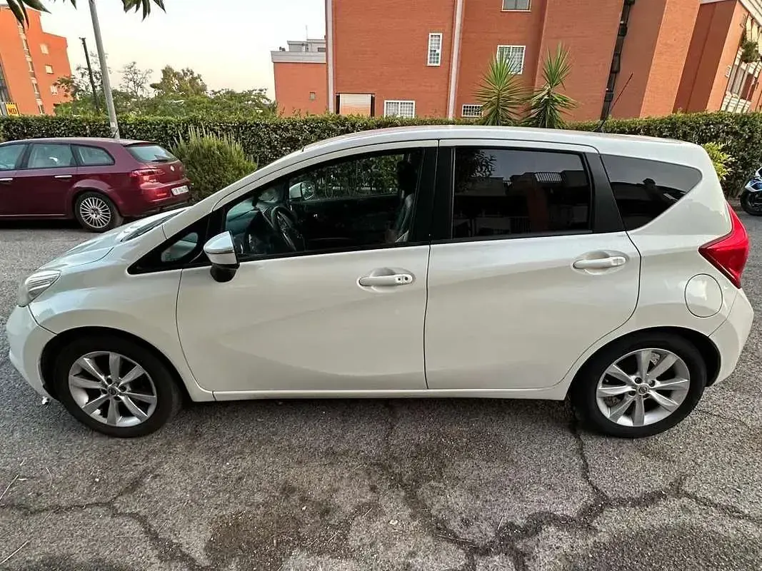 Usata Nissan Note Tekna 90 CV (66 kW) 2014 Bianco Utilitaria