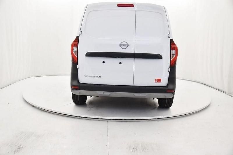 Neu Nissan Townstar N-Connecta 131 PS (96 kW) 2026 Weiß Van