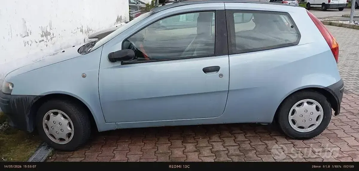 Usata Fiat Punto 60 CV (44 kW) 1999 Bluazzurro Berlina